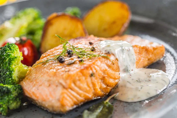 Whole Fillet of Salmon with Dill Topping