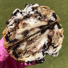 Marshmallow Cookie Gelato